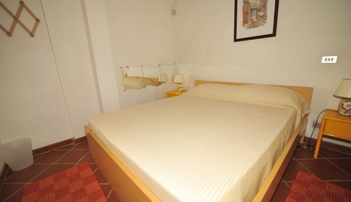 Apartamento, acceso a la piscina (Bricola)