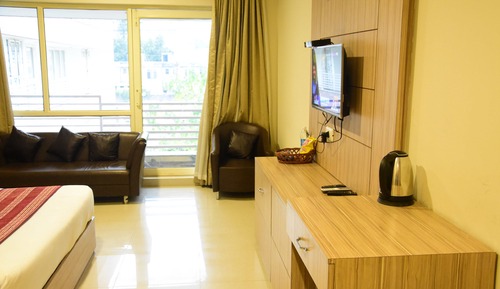 Habitación triple Royal, 1 habitación (with Banganga / Helipad Drop)