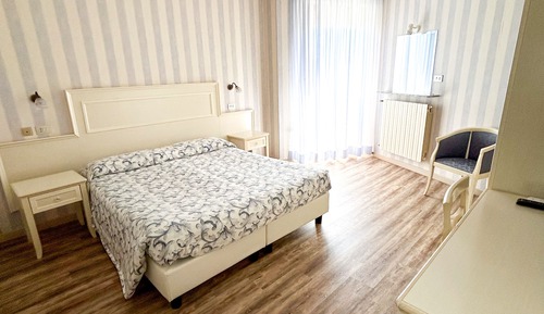 Habitación con 1 cama doble o 2 individuales
