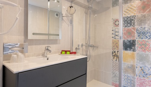 Habitación estándar doble, baño privado (Rez de Chaussée)