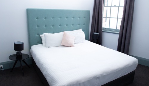 Habitación básica, 1 cama de matrimonio grande, no fumadores