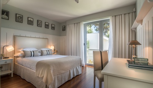 Habitación Confort con 1 cama doble o 2 individuales, 1 cama de matrimonio grande (NARANJA)