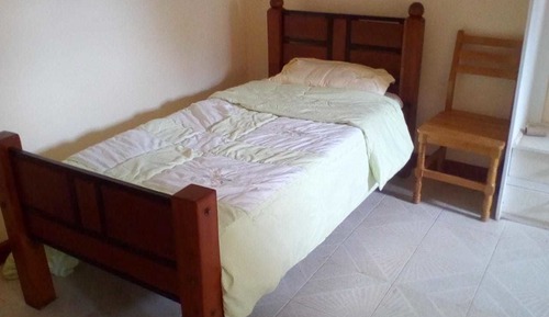 Habitación estándar con 2 camas individuales