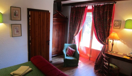Habitación clásica con 1 cama doble o 2 individuales