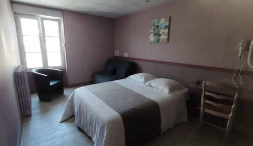 Habitación cuádruple clásica, 1 cama doble con sofá cama, baño privado