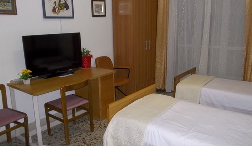 Habitación Business con 2 camas individuales, baño privado