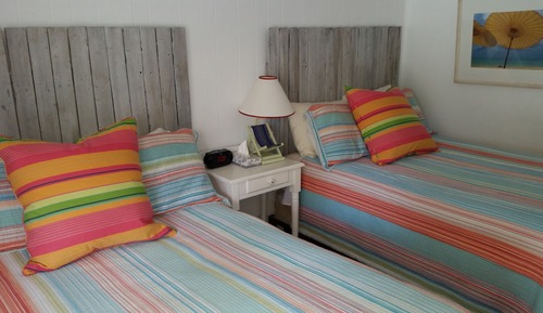 Habitación Deluxe, 2 camas dobles, frigorífico y microondas, planta baja