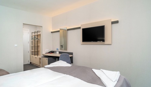 Promo Room