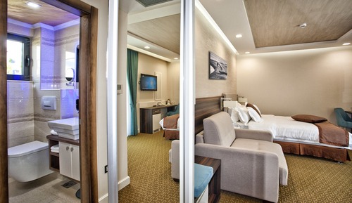 Suite, balcón