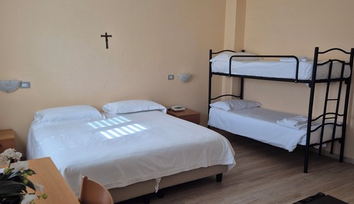 Habitación cuádruple familiar, varias camas