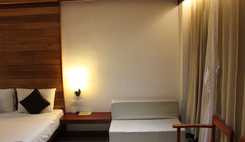 Habitación ejecutiva doble, 1 cama de matrimonio grande, balcón, vistas al jardín