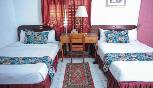 Habitación económica con 1 cama doble o 2 individuales