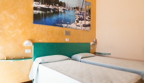 Single Room, Balcony