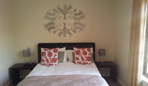 Suite, 1 cama de matrimonio, vistas al jardín (Free standing Suite)