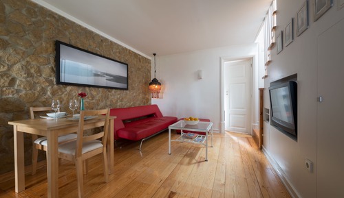 Apartamento, 2 habitaciones, entresuelo