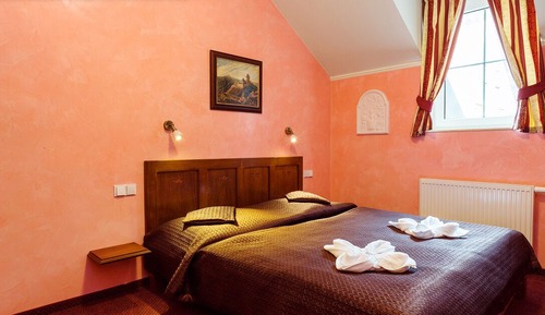 Habitación superior con 1 cama doble o 2 individuales (Castle view)