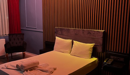 Habitación estándar con 1 cama doble o 2 individuales, 1 cama doble