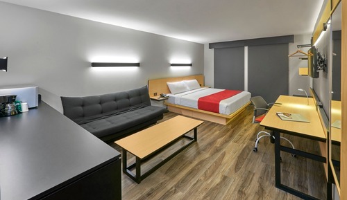 Habitación superior, 1 cama de matrimonio grande con sofá cama, no fumadores