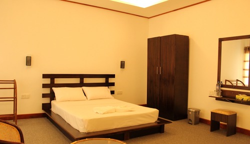 Habitación de lujo doble, 1 cama de matrimonio, baño privado, vistas a la laguna