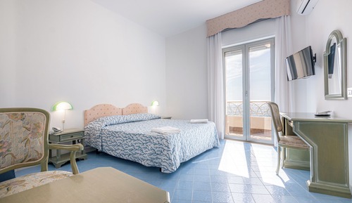 Habitación cuádruple estándar