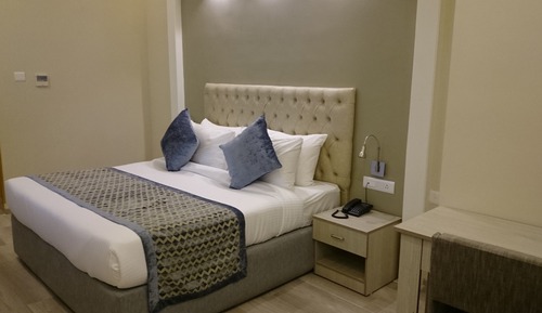 Habitación Confort doble, 1 cama de matrimonio grande