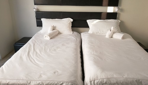 Twin Bedrooms