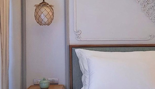 Petit Bedroom without Bathtub (2 Adults Only)