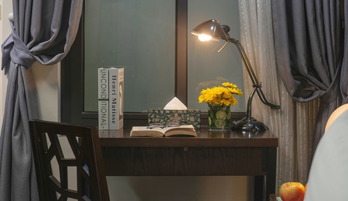 Habitación superior con 1 cama doble o 2 individuales, no fumadores, vistas a la ciudad