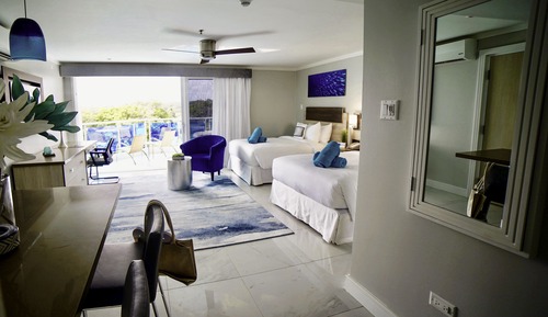 Habitación estándar, 2 camas dobles, bañera de hidromasaje, vistas al mar