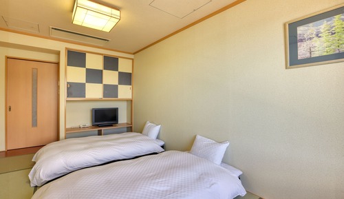 Habitación tradicional, no fumadores, vistas a la montaña (Japanese Style, with Private Bathroom)
