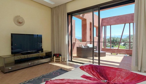 Habitación doble superior, 1 cama de matrimonio grande, vistas a la montaña