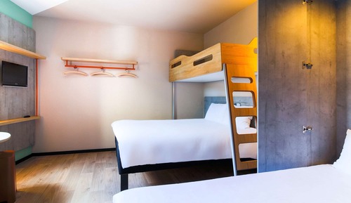 Habitación familiar, varias camas