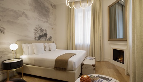 Corner Spa Suite