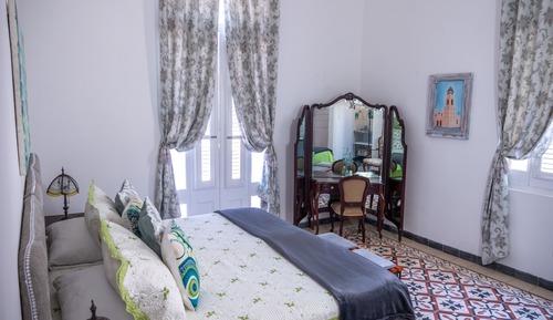 Habitación Deluxe, 1 cama de matrimonio grande (Five)