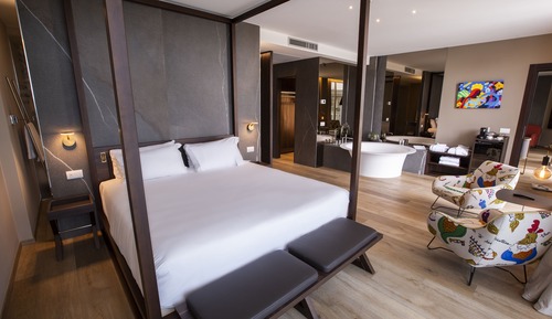 Suite (Open Space)