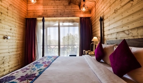 Swiss Chalet with Bath Tub