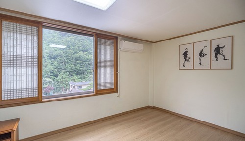 R03) Bed Room for 4 people (No Kitchenette)
