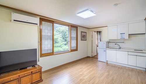 P03) Pension Room for 6 people (Kitchenette)