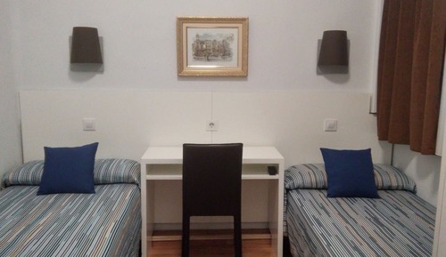 Habitación con 2 camas individuales (Interior)