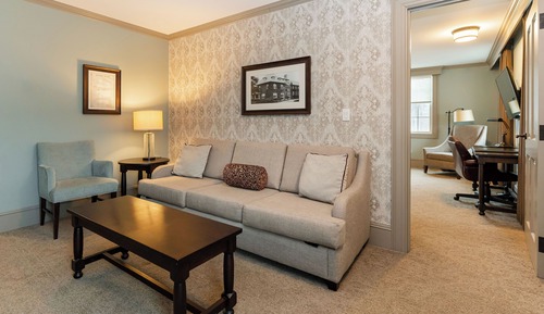 Suite Signature (Bancroft)