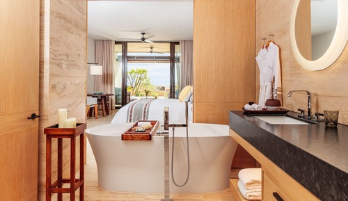 ZI - Coastal View Two Bedroom King Residence with Pool