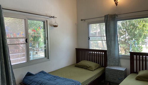 Casa, 2 habitaciones, vistas a la colina, entresuelo