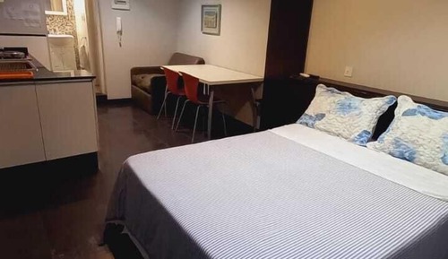 Estudio básico, 1 cama de matrimonio