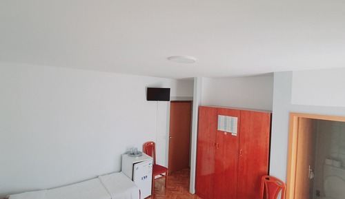 Habitación triple clásica, balcón
