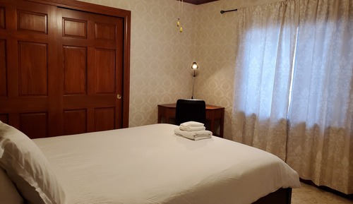 Casa, 1 cama de matrimonio, baño compartido