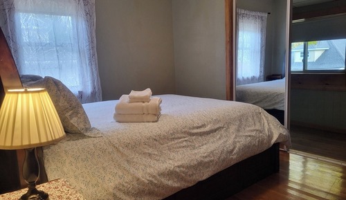 Habitación estándar doble, 1 cama doble, baño compartido