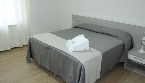 Habitación con 1 cama doble o 2 individuales