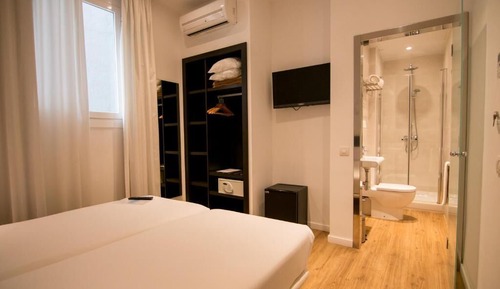 Habitación estándar con 1 cama doble o 2 individuales