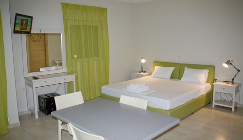 Estudio, vistas al mar