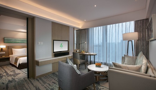 Suite, 1 cama de matrimonio grande (Living Dining Area)